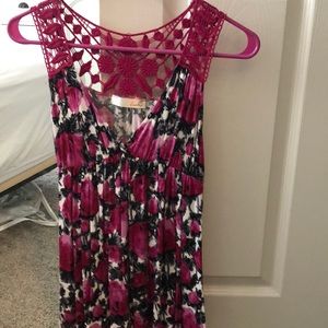 Lush floral tank